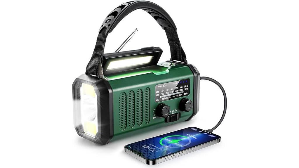 emergency crank radio with solar panel