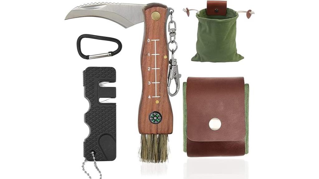 foraging kit with accessories